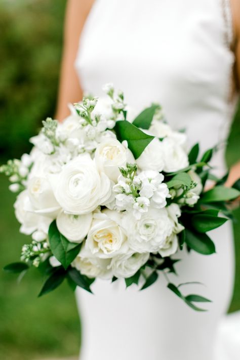 Kohler Wisconsin, Bride Bouquets White, Bridal Bouquet Summer, Tall Wedding Centerpieces, Rose Bridal Bouquet, Blue Wedding Bouquet, Elizabeth Anne, Bridal Bouquet Flowers, Purple Wedding Flowers