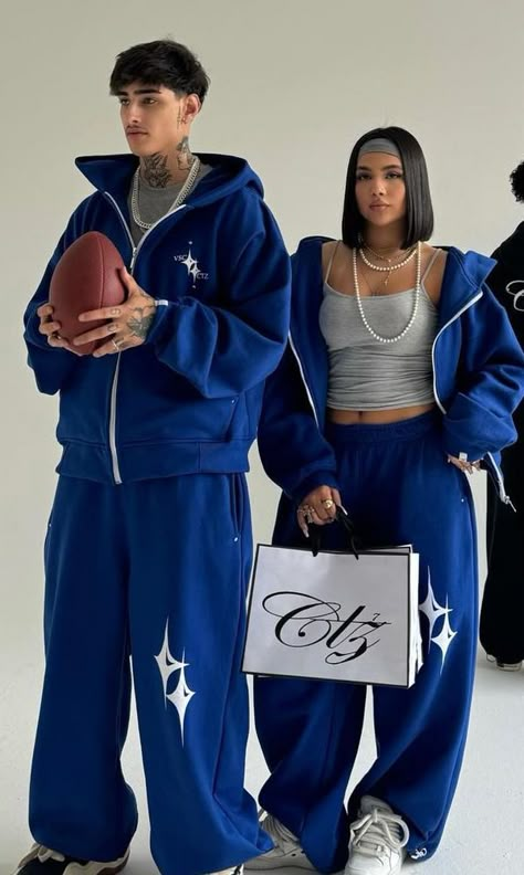 Couple Baggy Outfit, Matching Couple Outfits Streetwear, Couple Outfits Streetwear, Couple Date Night Outfits, Couple Aesthetic Outfits, Goal Couple, Streetwear Couple, 90s Outfits, Character Wardrobe