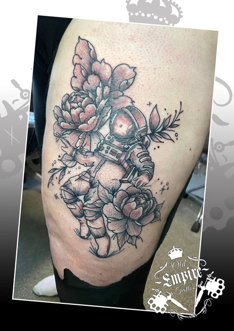 Beautiful astronaut and peony design! #Astronaut #AstronautTattoo #Peony #PeonyTattoo #BlackAndGrey #ThighTattoo #GirlsWithTattoos #TattooedWomen #TattooIdeas #OldEmpireTattoo @OldEmpireTattoo Empire Tattoo, Astronaut Tattoo, Peonies Tattoo, Thigh Tattoo, Flower Tattoo, Tattoos For Women, Peonies, Black And Grey, Tattoos