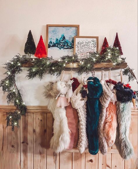 Christmas Stocking Shelf, Boho Christmas Decor Ideas, Xmas House, Christmas Feels, Cottagecore Witch, Sugar Plums, Winter Things, Hygge Lifestyle, Merry Bright Christmas