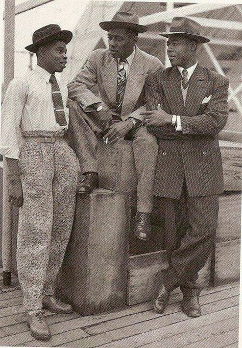 Old School Dressing For Men, Clothing Wrinkles, African American Vintage, African History Facts, Dressing For Men, Black Kings, Shadow Photography, Stage Play, Dapper Men