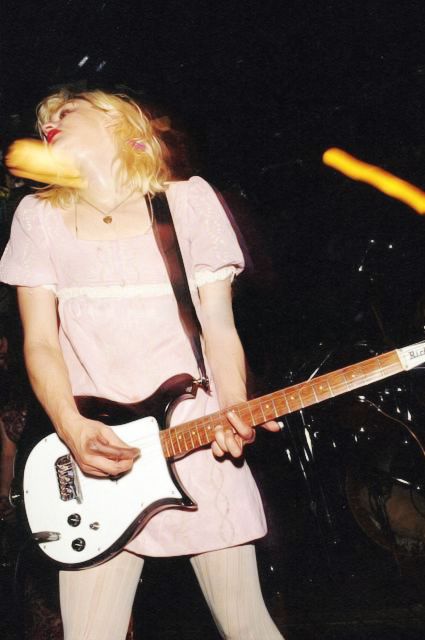 Courtney Love ~ Boston, 1991. Courtney Love 90s, Courtney Love Hole, Moda Grunge, Kurt And Courtney, Celebrity Skin, Riot Grrrl, Courtney Love, I'm With The Band, Miss World