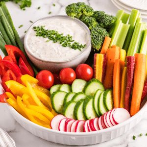 Best Crudite Dip Recipe for Veggie Platters - The Fresh Cooky Greek Yogurt Dill Dip, Yogurt Dill Dip, Crudite Dip, Maple Pork Chops, Dill Dip Recipes, Blanching Green Beans, Dip Easy, Dill Dip, Mini Sweet Peppers