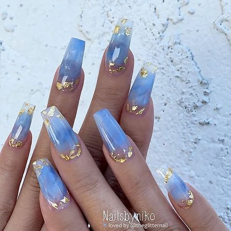 TheGlitterNail 🎀 Get inspired! on Instagram: “💎💎💎 Blue Quartz Marble with Gold Flakes on Coffin Nails 👌 • 💅 Nail Artist: @nailsbyniko 💝 Follow her for more gorgeous nail art designs! •…” Blue Gold Nails, Marble With Gold, Quartz Marble, Blue Acrylic Nails, Nail Swag, Summer Acrylic Nails, Marble Nails, Hot Nails, Nailed It