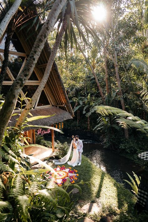 On the grounds of a hidden bamboo house, deep in the lush mountain forest—Fania and Charis’ Bali jungle elopement was a breathtaking intimate celebration. l Image by The Duo Photography Jungle Elopement, Thailand Elopement, Jungle Wedding Dress, Bali Elopement, Bali Wedding Ideas, Bali Wedding Dress, Bali Beach House, Bali Waterfalls, Bali Style Home