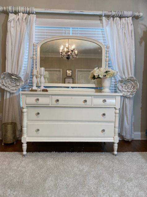 Vintage Dresser With Mirror, White Dresser With Mirror, Rehab Furniture, Bedroom Stuff, Vintage Dresser, White Dresser, Vintage Dressers, Vintage Mirror, Dresser With Mirror