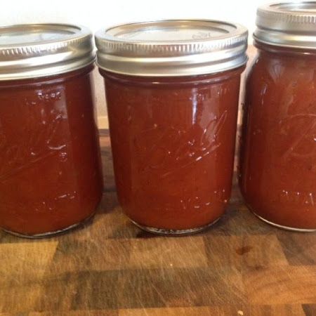 Barbeque Sauce from Fresh Tomatoes Sauce From Fresh Tomatoes, Homemade Barbeque Sauce, Highbush Cranberry, Ball Recipes, Fresh Tomato Recipes, Homemade Goodies, Fresh Tomato Sauce, Tomatoes Recipe, Barbeque Sauce