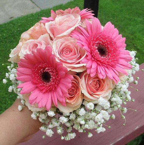 Sweet Wedding Bouquet Showcasing: Pink Roses, Pink Gerbera Daisies + White Gypsophila (Baby's Breath) ^^^^ Pink Babies Breath, Daisy Bouquet Wedding, Gerbera Wedding, Gerbera Daisy Wedding, Gerbera Daisy Bouquet, Prom Flowers Bouquet, Prom Bouquet, Pink Gerbera, Rose Bridal Bouquet