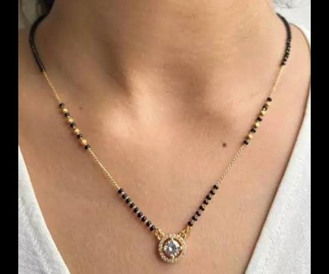 Latest Mangalsutra Designs, Modern Mangalsutra Designs, Modern Mangalsutra, Lehenga Ideas, Mangalsutra Design, Black Beads Mangalsutra, Black Beads Mangalsutra Design, Gold Items, Relationships Goals