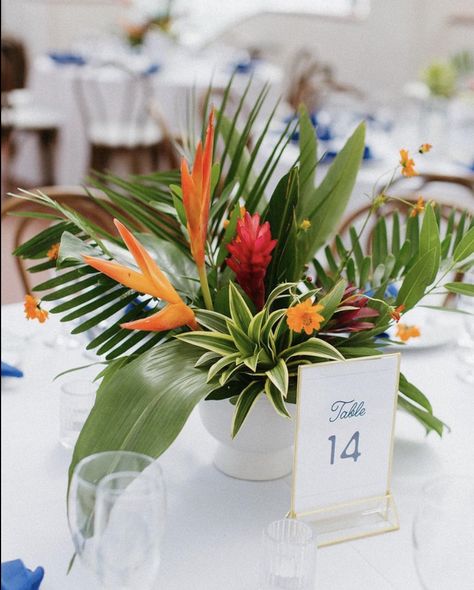 Tropical Leaf Centerpiece Wedding, Tropical Flower Centerpieces Wedding, Tropical Wedding Reception Table, Small Tropical Centerpiece, Modern Tropical Wedding Decor, Boho Wedding Decorations Table, Simple Tropical Centerpieces, Tropical Table Centerpieces, Tropical Centerpieces Wedding