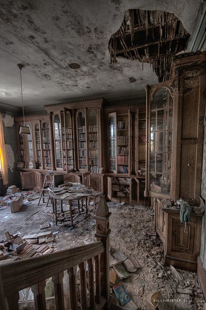 A library book lasts as long as a house. | On mission with F… | Flickr Abandoned Library, Abandoned Mansion For Sale, Mansion Aesthetic, Old Abandoned Buildings, Abandoned Mansion, Old Abandoned Houses, Abandoned House, Abandoned Mansions, Mansion Interior