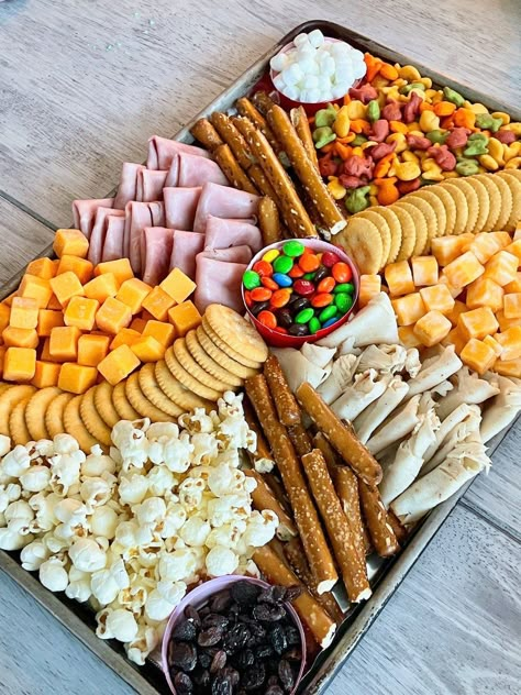 Kid-Friendly Charcuterie Board - Grace Like Rain Blog Birthday Charcuterie Board Ideas, Birthday Charcuterie Board, Kids Charcuterie, Birthday Charcuterie, Stovetop Appetizers, Trying New Foods, Snack Boards, Birthday Party Snacks, Snack Platter