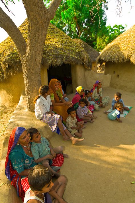 Dorp van de Bishnoi-stam in Rajasthan. Amazing India, Village Photos, Rural India, India Culture, Village Photography, Indian Village, Goa India, We Are The World, Village Life