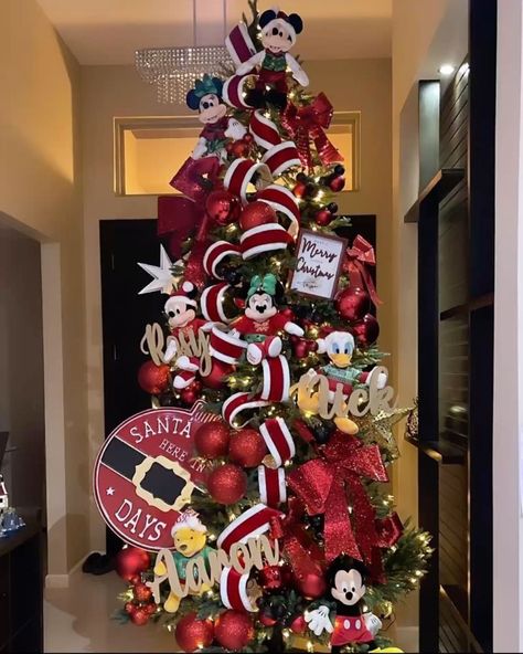 Mickey Minnie Christmas Tree, Mickey Mouse Tree Christmas, Christmas Tree Mickey Mouse, Disney Xmas Tree, Mickey Mouse Christmas Tree Ideas, Disney Christmas Tree Ideas, Disney Christmas Trees, Disney Christmas Tree Theme, Disney Diy Christmas Ornaments