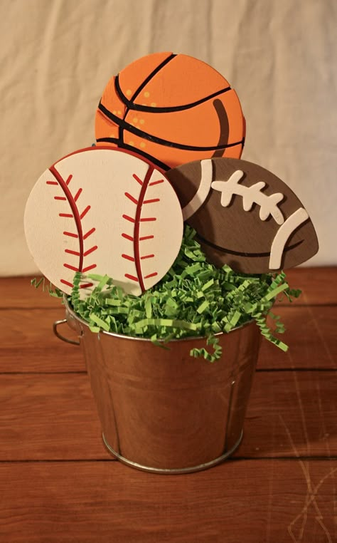 Sports Party Centerpieces, Sports Centerpieces, Centerpiece Birthday, Sports Baby Shower Theme, Sports Party Decorations, Sports Baby Shower, Birthday Centerpiece, Sports Theme Birthday, Boy Baby Shower Ideas