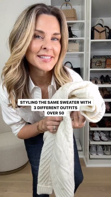 Tammy Caciola on Instagram: "🤍Styling a chunky off-white sweater 3 ways//Comment Links to shop Save this for inspo later🤍 All sizing is listed on the link. 🙋🏼‍♀️Which is your favorite way to wear this cozy knit? 👉🏻Send this to someone you think might like it and turn on my reel notifications so you do not miss one! THANK YOU for shopping my links❤️🙏🏻 #frommycloset #cableknit #howtostyle #whattowear #over50 #easyoutfit #everydayoutfit #traveloutfit How to style, easy outfit, style hacks, everyday outfit, fall outfit, fall trends, Pinterest inspiration, casual chic outfit, minimal outfits, workwear, classic outfit, mom outfits, over 50, Travel looks, what to wear" White Sweater Styling, White Sweater Outfit Work, How To Wear A Oversized Sweater, Cream Chunky Knit Sweater Outfit, Cream Vneck Sweater Outfit, Black White Sweater Outfit, Cashmere V Neck Sweater Outfit, Winter White Sweater Outfit, Chunky White Sweater Outfit