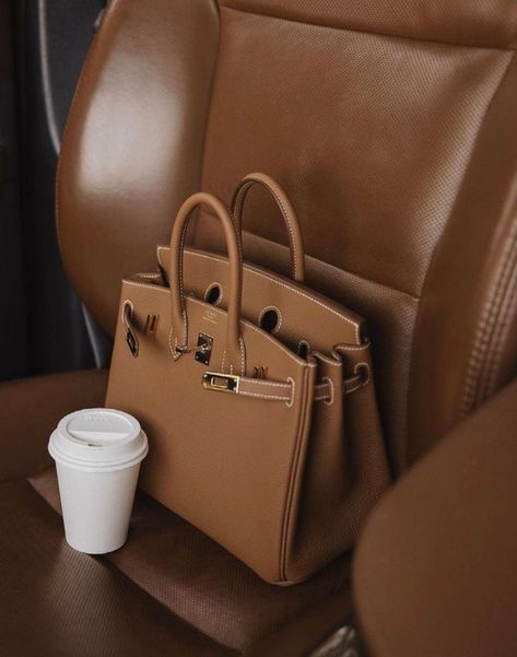 Bridget Jones, Fancy Bags, Bags Aesthetic, Brown Aesthetic, Hermes Bags, Cute Bags, Hermes Bag, Hermes Birkin, Old Money