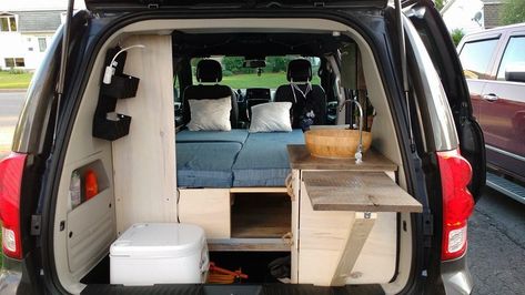 Minivan Camper, Caravan Van, Minivan Camper Conversion, Suv Camper, Minivan Camping, Suv Camping, Campervan Life, Build A Camper Van, Van Life Diy