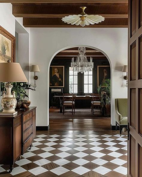 Becki Owens (@beckiowens) • Instagram-foto's en -video's Brown And Cream Checkered Floor, Becky Owens Design, Checkerboard Floor, Becki Owens, Morning Inspiration, Farmhouse Interior, Saturday Morning, House Inspo, Farmhouse