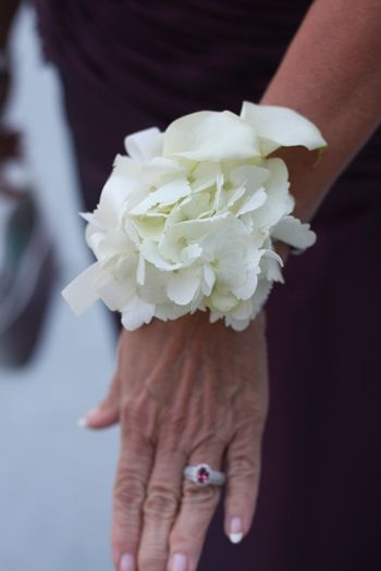 Hydrangea Wrist Corsage for mother of the bride and groom Hydrangea Corsage, Corsage And Boutonniere, Corsage Prom, Corsage Wedding, Wrist Corsage, White Hydrangea, Wedding Moments, Floral Crown, Here Comes The Bride