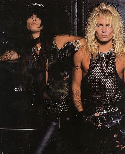 Motley Crue Nikki Sixx, Hair Metal Bands, Vince Neil, Motley Crüe, Rockstar Aesthetic, Nikki Sixx, Glam Metal, Tommy Lee, Hair Shows