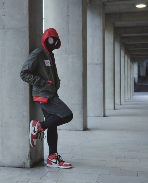 Mile Morales Outfit, Miles Morales Casual Outfit, Miles Morales Outfit Ideas, Miles Morales Style, Miles Morales Outfit, Spiderman Outfit Ideas, Marvel Avengers Art, Miles Morales Spiderman Costume, Miles Morales Cosplay