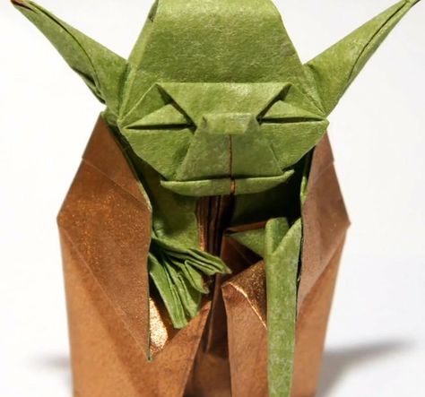 origami 10 Origami Yoda Instructions, Star Wars Origami, Origami Yoda, Star Wars Crafts, Diy Stocking Stuffers, Origami Artist, Diy Stockings, Origami For Beginners, Origami Fish