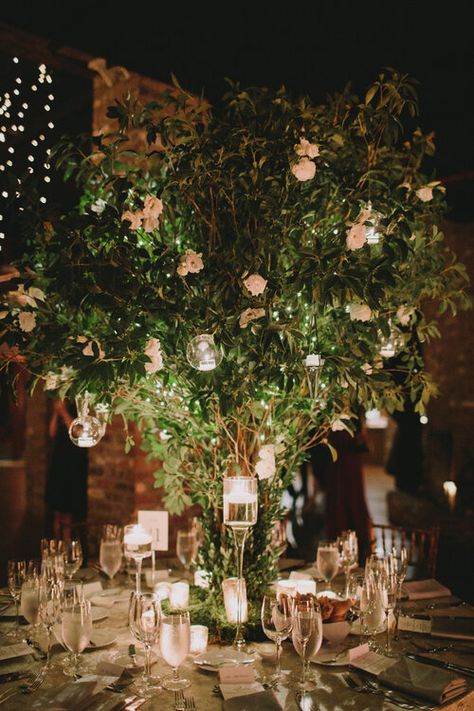 A Wedding at The Liberty Warehouse- Ceremony & Reception- Brooklyn New York City - The Beekman Hotel — JUSTIN JUN LEE The Beekman Hotel, Beekman Hotel, Timeless Wedding Decor, Monique Lhuillier Dress, Warehouse Wedding, Brooklyn New York, Timeless Wedding, Wedding Modern, Elegant Wedding