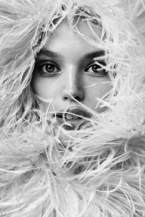 Emily Didonato in “Beauté Feutrée” by Cuneyt Akeroglu for Vogue Paris, Feb 2015. Emily Didonato, Celebrity Faces, Winter Photoshoot, Blue Dream, Black And White Pictures, Harpers Bazaar, Photoshoot Inspiration, Fashion Editor, Vogue Paris