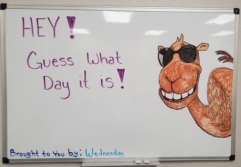 College White Board Ideas Funny, Fun White Board Ideas, September White Board Ideas, White Board Art Drawings, Funny Whiteboard Drawings, Cute Whiteboard Ideas, Tech Doodles, Whiteboard Art Ideas, Dorm Whiteboard