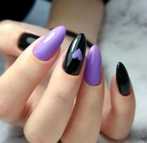 Length/Shape: Short Almond  Finish: Glossy How Many Nails: 24 Handmade Nails (size 0-9) This Set Includes: - 24 Handmade Nails (size 0-9) - Nail Glue - Small Nail File - Small Cuticle Pusher - Alcohol Wipe - Adhesive Nail Tabs - Storage Box/Package Nail Design Purple And Black, Nail Ideas Kuromi, Short Round Nails Purple, Purple Nails Ideas Simple, Pink Purple And Black Nails, Gel Round Nails Ideas, Black And Pink Nails Simple, Simple Round Nail Designs, Kuromi Nails Simple