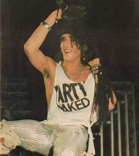 Stephen Pearcy of Ratt Stephen Pearcy 80s, Stephen Pearcy, Hair Metal Bands, Hair Metal, Mötley Crüe, Lead Singer, Metal Bands, On Stage, Rock Bands