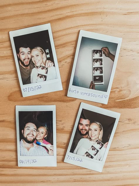 Photo Booth Baby Announcement, Poloroid Pictures Maternity, Poloroid Pictures Ideas Pregnant, Polaroid Pictures Pregnancy, Photobooth Pregnancy Announcement, Pregnancy Tracking Pictures, Photo Booth Pregnancy Announcement, Chic Pregnancy Announcement, Polaroid Baby Announcement