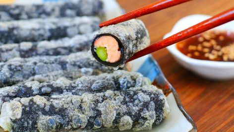 Super Crispy Salmon Seaweed Rolls | edible seaweed, salmon, recipe | Super Crispy Salmon Seaweed Rolls Written Recipe: https://cicili.tv/crispy-salmon-seaweed-rolls/ | By CiCi Li | Facebook Salmon Rolls Rice Paper, Rolls With Rice Paper, Taro Recipes, Chow Fun Recipe, Asian Dumplings, Seaweed Rolls, Salmon Wrap, Crispy Salmon, Edible Seaweed