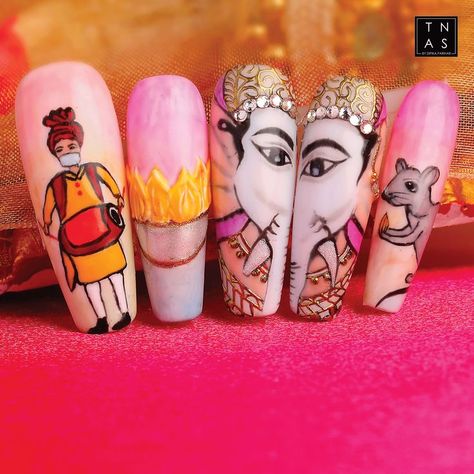 Teej Special Nail Art, Ganesha Nail Art Designs, Ganesh Chaturthi Nail Art Designs, Ganesha Nail Art, Ganesh Chaturthi Nail Art, Ganesh Nail Art, Ganpati Nail Art, Janmashtami Nail Art, Navratri Nail Art