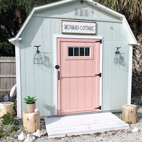 She Shed Exterior Ideas, She Shed Exterior, She Shed Makeover, Shed Exterior Ideas, She Shed Interior Ideas, Diy She Shed, Blue Shed, Mini Cottage, Garden Shed Ideas