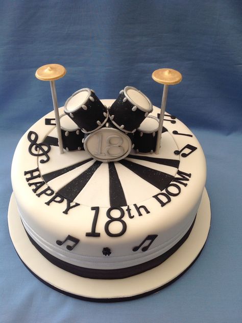 Drum kit cake by crafty-cakes.com Drum Kit Cake, Drum Cake Ideas, Music Theme Food, Drum Birthday Cakes, Drum Birthday, Bolo Musical, Sloth Cakes, Rocket Cake, Music Cakes