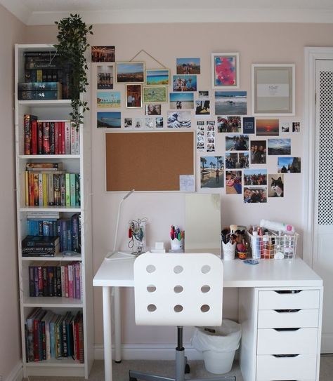 Photo Frames In Bedroom Ideas, Cozy Bedroom With Study Table, Desk And Bookcase Ideas, Study Tables For Small Rooms, Bedroom Ideas For Pink Walls, Dorm Room Study Table Ideas, Bedroom Desk Wall Ideas, Book Desk Ideas, Photo Frame Wall Ideas Bedroom