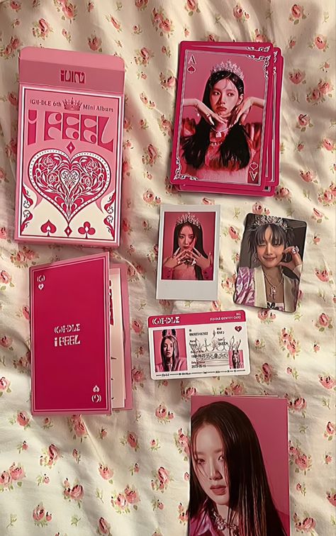 Gidle Album Aesthetic, Gidle Album Collection, Sanrio Gifts, Kpop Album Aesthetic, Packing Photocard, Gidle Aesthetic, Foto Card, Aesthetic Sanrio, Merch Kpop