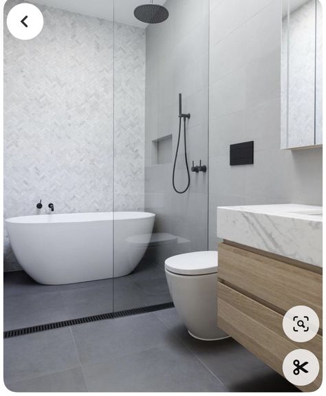 Small Bathtub Shower Combo, Bath And Shower Combo, Long Bathrooms Ideas, Bath Shower Combo, Small Bathroom With Tub, Bathtub Shower Combo, Small Bathroom Layout, Small Bathroom Interior, Wallpaper Bathroom