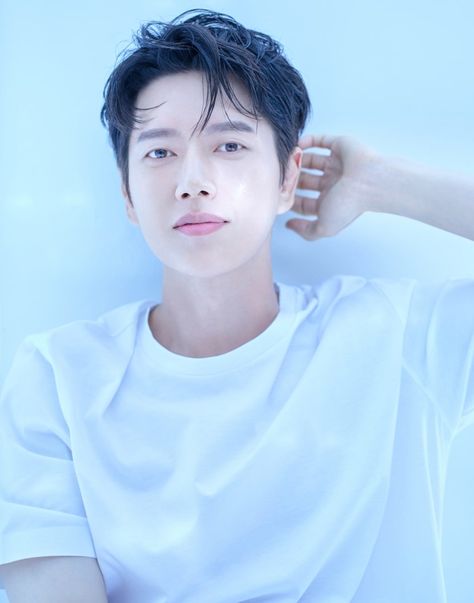 https://www.soompi.com/article/1410215wpp/park-hae-jin-talks-about-acting-in-kkondae-intern-the-kind-of-senior-actor-he-is-and-more Park Hye Jin, Darren Wang, Park Haejin, Kim Seonho, Park Hyungsik, Park Hae Jin, My Love From The Star, East Of Eden, Lee Joongi