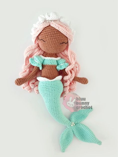 Unicorn Doll, Crochet Disney, Crochet Mermaid, Crochet Dolls Free Patterns, Pola Amigurumi, Bunny Crochet, Mermaid Dolls, Lion Brand, Amigurumi Free Pattern