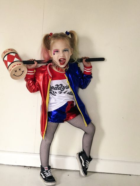 This years halloween costume! Toddler Harley Quinn Costume, Halloween Costumes 5 Year Girl, Harley Quinn Toddler Costume, Harley Quinn Costume Kids, Girls Harley Quinn Costume, Harley Quinn Costume Diy, Harley Quinn Disfraz, Harley Quinn Halloween Costume, Halloween Kids Costumes Girls