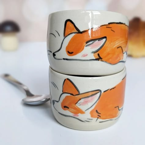 kness - ceramic animals on Instagram: "Corgi tumblers ! These two pieces will be available in tomorrow's restock. Set your alarms to February 1st at noon EST (6pm Paris time). #corgi #bobtail #welshcorgi #ooakceramics #oneofakind #cutedog" Corgi Pottery, Dog Pottery Painting, Corgi Ceramic, Painting Design Ideas, Dog Pottery, Painted Earth, Corgi Mug, Color Me Mine, Box Creative