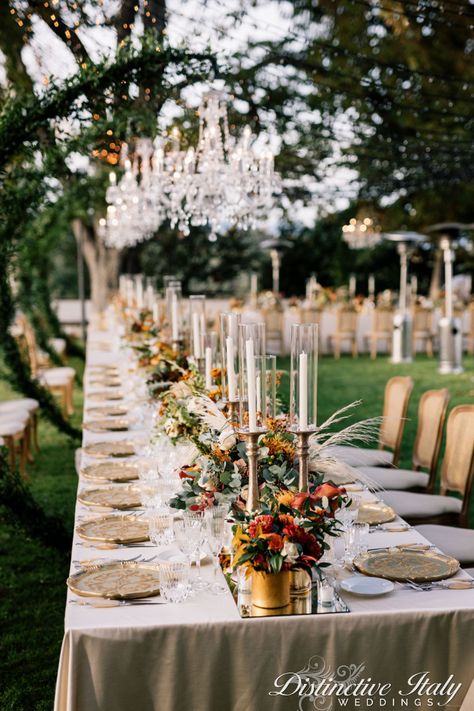 Imperial Wedding Table, Italian Wedding Aesthetic Table Decor, Villa Corsini, Brides Table, Wedding Boards, Florence Wedding, Rustic Wedding Reception, Wedding In Italy, Victorian Garden