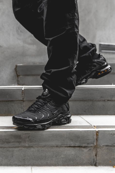 Air Max 97 Black Outfit, Airmax 95 Outfit, Nike Air Max Plus Black, Air Max Outfit, Nike Portugal, Nike Airmax Plus, Air Max Plus Tn, Nike Tn, Nike Air Max Tn