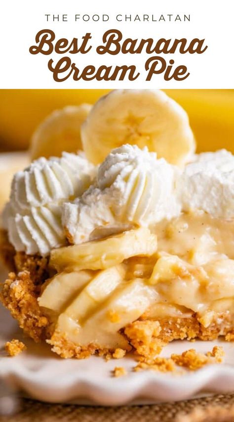 Discover the best homemade banana cream pie with a creamy vanilla custard, fresh bananas, and a buttery graham cracker crust. This easy banana recipe is perfect for holidays and gatherings, this easy dessert is a crowd-pleaser. Follow these tips for the ultimate banana cream pie! Homemade Vanilla Custard, Banana Pie Recipe, Banana Creme Pie, Homemade Banana Cream Pie, Dessert Pies, Cream Pie Filling, Mango Pie, Banana Cream Pie Recipe, Banana Pie