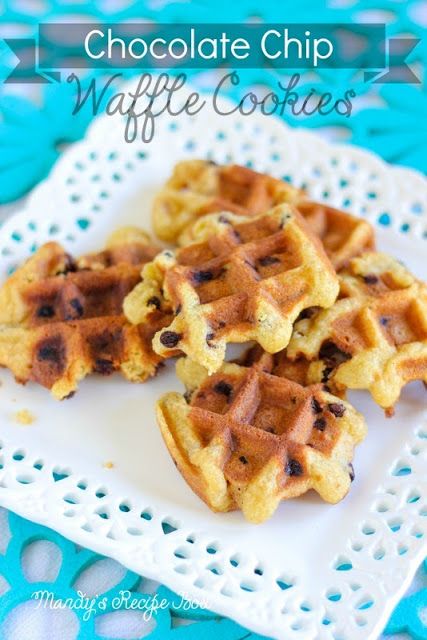 Chocolate Chip Waffle Cookies Chocolate Chip Waffle, Waffle Ideas, Decadent Recipes, Pancake Dippers, Ww Sweets, Chocolate Chip Waffles, Waffle Iron Recipes, Box Chocolate, Waffle Cookies