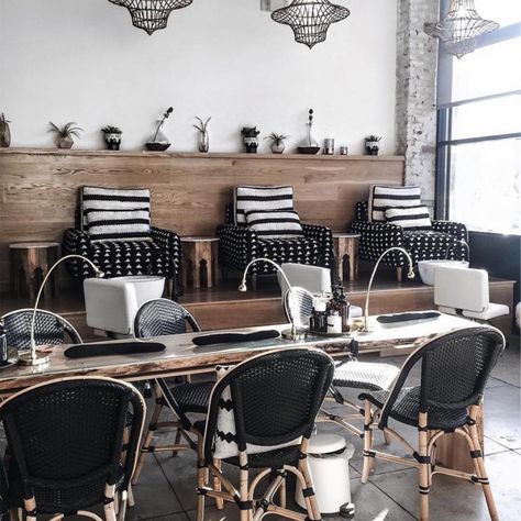 Take a break from the madness with this monochromatic salon inspo! | Base Coat Nail Salon Rustic Nail Salon, Pedicure Salon Ideas, Nails Natural Design, Salon Ideas Interior Design, Nail Salon Ideas, Desain Salon Kuku, Salons Cottage, Salon Interior Design Ideas, Salon Design Ideas