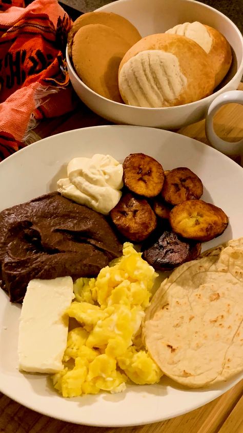 Guatemalan Breakfast, Desayunos Ideas, Guatemala Food, Guatemalan Food, Salvadoran Food, Honduran Recipes, Salvadorian Food, Guatemalan Recipes, Food Babe